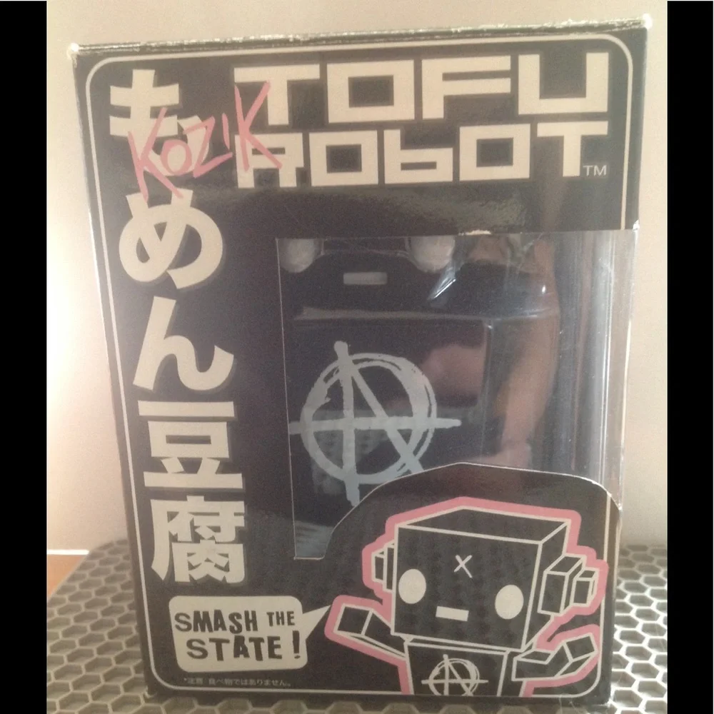Kid Robot ( Tofu Robot ) By: Kozik - Picture 1 of 13